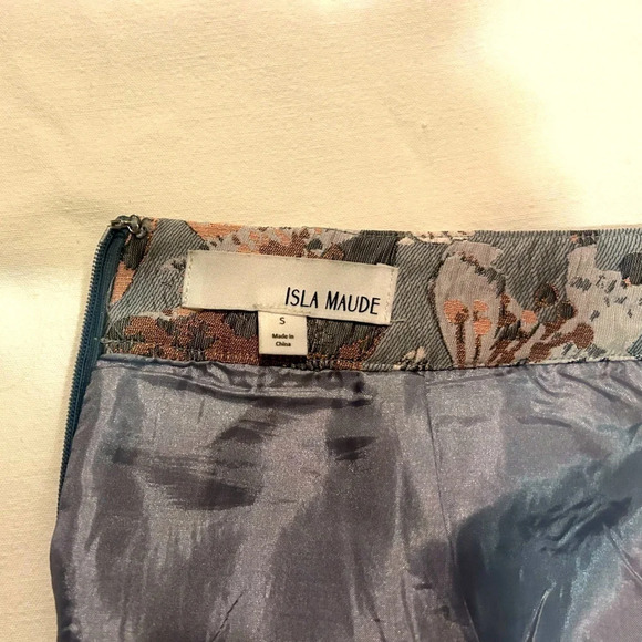 Anthropologie Isla Maude 3/4 length floral chromatic skirt sz S  excellent cond - Picture 8 of 10